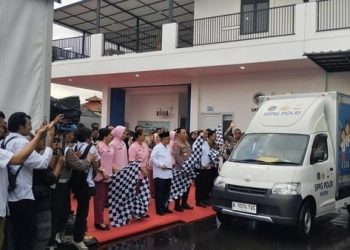 Kapolri Jenderal Listyo Sigit Prabowo meresmikan operasional Satuan Pelayanan Pemenuhan Gizi (SPPG) Polri di Pejaten, Jakarta Selatan.