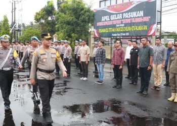 Kegiatan ini berlangsung di Lapangan Mapolresta Palangka Raya dan dipimpin oleh Kapolresta Kombes Pol Dedy Supriadi, S.I.K., M.H., melalui Wakapolresta AKBP Moch Isharyadi Fitriawan, S.I.K., M.M.