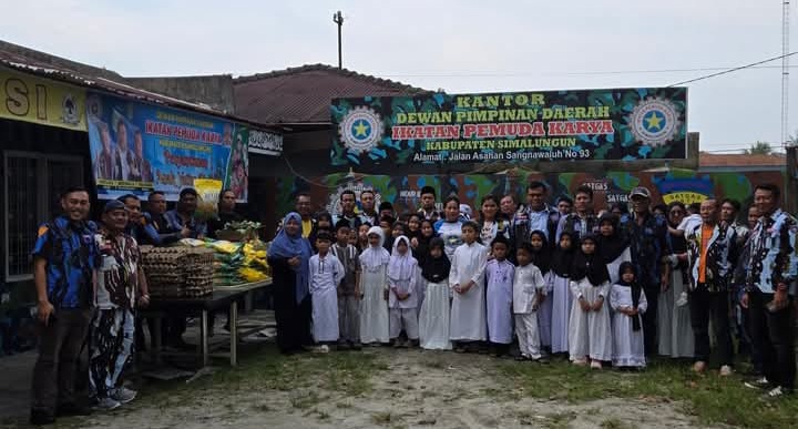 Dewan Pimpinan Daerah Ikatan Pemuda Karya (DPD IPK) Simalungun menggelar kegiatan bakti sosial berupa santunan kepada anak yatim dan fakir miskin. Acara tersebut berlangsung pada Kamis, 20 Maret 2025, mulai pukul 14:00 WIB di Sekretariat DPD IPK Simalungun, Jalan Asahan No. 93.