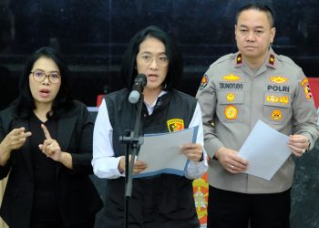 Direktur PPA dan PPO Bareskrim Polri, Brigjen Pol Dr. Nurul Azizah, S.I.K., M.Si., saat Doorstop di Bareskrim Polri, Jumat (21/3/25).
