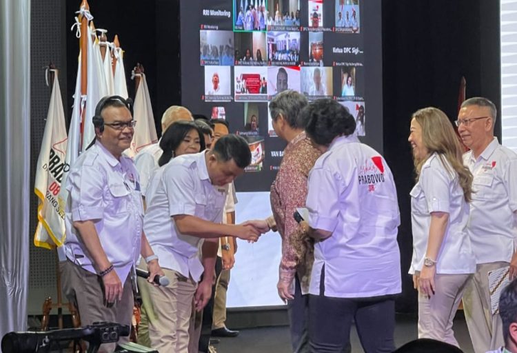 Ketua Dewan Pembina Laskar Prabowo 08, Dr. (HC) Hashim S Djojohadikusumo melantik Dewan Pimpinan Nasional (DPN), 27 Dewan Pimpinan Daerah (DPD), dan 77 Dewan Pimpinan Cabang (DPC) Laskar Prabowo 08 secara hybrid pada hari Jumat, 21 Maret 2025, di Gedung RRI Jakarta, yang Ber alamat di Jl. Medan Merdeka Barat 4-5, RT 2/RW 3, Gambir, Kecamatan Gambir, Kota Jakarta Pusat, Daerah Khusus Ibukota Jakarta.