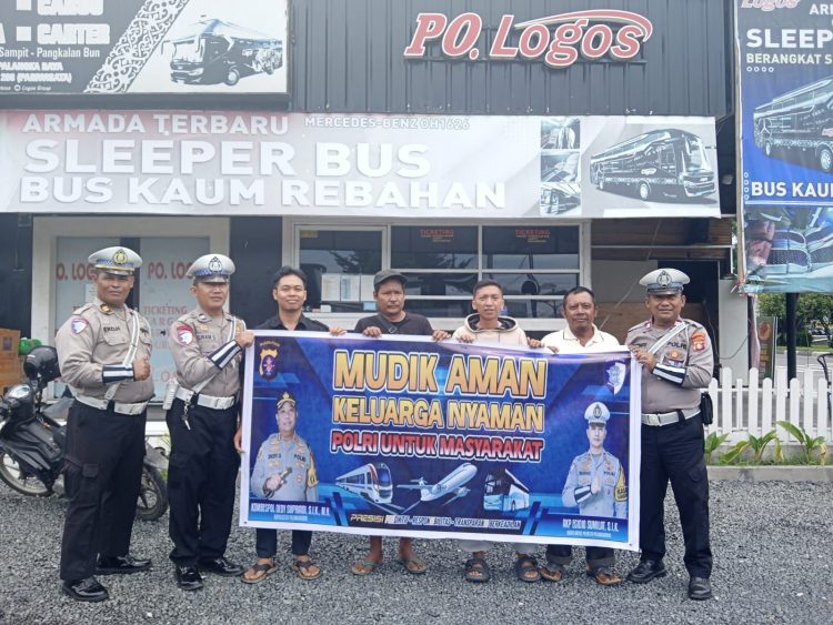 Satuan Lalu Lintas (Satlantas) Polresta Palangka Raya terus mengedukasi masyarakat tentang pentingnya keselamatan berlalu lintas.