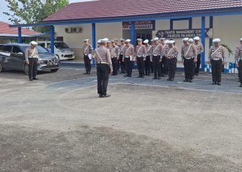 Satuan Lalu Lintas (Satlantas) Polresta Palangka Raya menggelar apel pagi sebagai bentuk kesiapan personel dalam memberikan pelayanan terbaik kepada masyarakat, Rabu (26/3/2025).