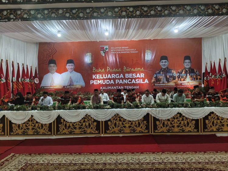 Majelis Pimpinan Wilayah (MPW) Pemuda Pancasila (PP) Kalimantan Tengah menggelar acara Buka Puasa Bersama di Gedung Dharma Wanita Persatuan, Rabu (26/3/2025).