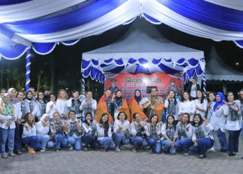 Acara pisah sambut Kepala Kepolisian Resor (Kapolres) Samosir yang digelar di Pesanggrahan Rumah Dinas Bupati Samosir pada Rabu (26/3/2025) pukul 18:00 WIB. Acara ini menandai berakhirnya masa tugas AKBP Yogie Hardiman, S.H., S.I.K., M.H., dan dimulainya kepemimpinan AKBP Rina Frillya, S.I.K., sebagai Kapolres Samosir yang baru.