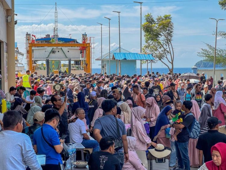Wisatawan di Pulau Weh Sabang