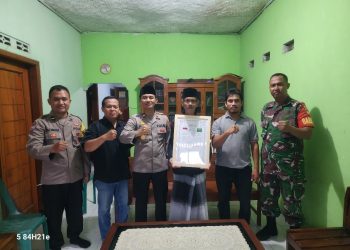 Kegiatan yang berlangsung di Jl. Wadas Kelir ikut wilayah RT 02 RW 05 Kelurahan Karangklesem Kecamatan Purwokerto Selatan ini dihadiri oleh Ketua MUI Purwokerto Selatan, MWC NU Purwokerto Selatan, Ketua Muhammadiyyah Ranting Purwokerto Selatan, Bhabinkamtibmas, Lurah, Babinsa, Ketua RT dan tokoh Agama Djudi Achmad Mucharis beserta keluarga.