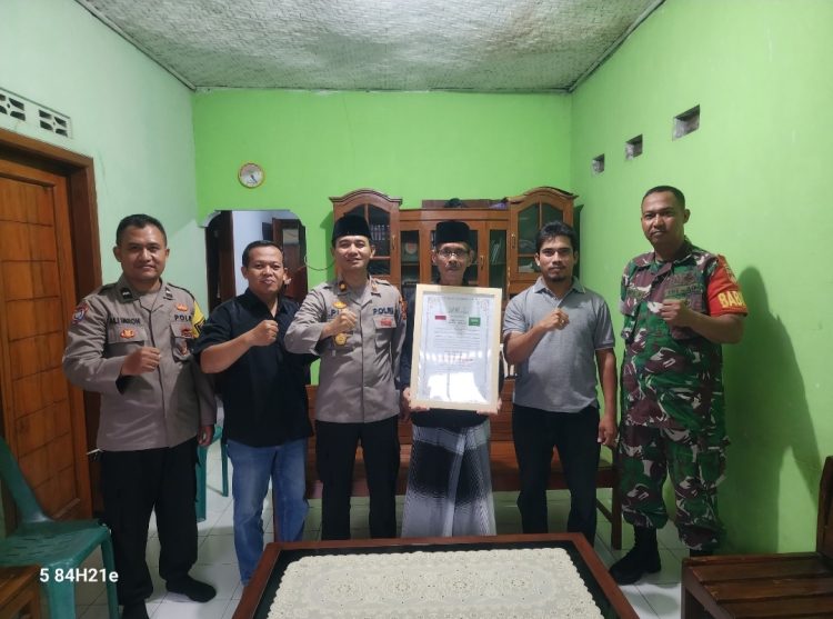 Kegiatan yang berlangsung di Jl. Wadas Kelir ikut wilayah RT 02 RW 05 Kelurahan Karangklesem Kecamatan Purwokerto Selatan ini dihadiri oleh Ketua MUI Purwokerto Selatan, MWC NU Purwokerto Selatan, Ketua Muhammadiyyah Ranting Purwokerto Selatan, Bhabinkamtibmas, Lurah, Babinsa, Ketua RT dan tokoh Agama Djudi Achmad Mucharis beserta keluarga.