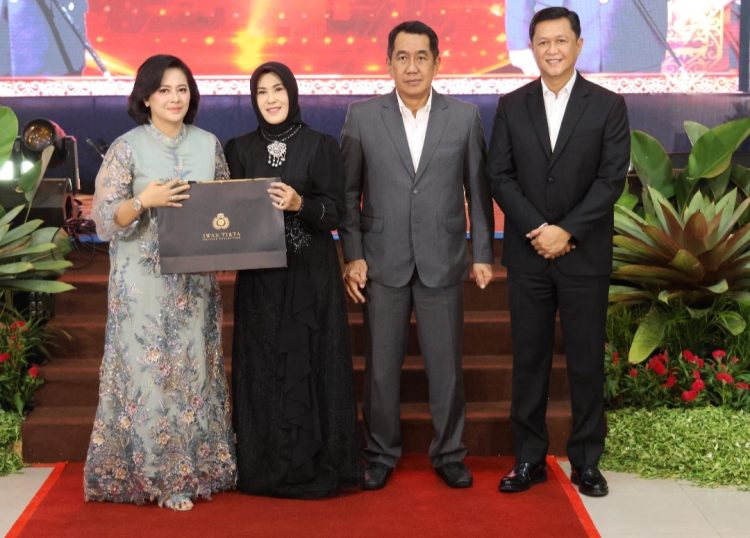 Kepolisian Daerah Kalimantan Tengah (Polda Kalteng) menggelar Acara kenal pamit Kapolda di Gedung Graha Bhayangkara, Mapolda setempat, Jl. Tjilik Riwut Km. 1, Kota Palangka Raya, Kamis (20/3/2025) sore.