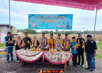 Kapolres Ogan Ilir AKBP Bagus Suryo Wibowo, S.I.K., menghadiri kegiatan Panen Raya Jagung Program Ketahanan Pangan yang digelar Polsek Rantau Alai pada Senin (7/4/2025) di Dusun I, Desa Mekarsari, Kecamatan Rantau Alai, Kabupaten Ogan Ilir.