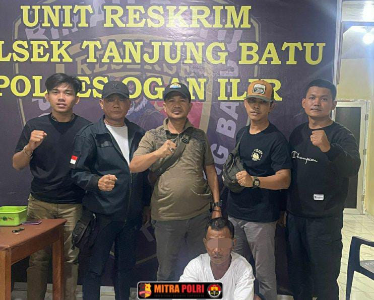 Pelaku ditangkap oleh Team Rimau Batu Polsek Tanjung Batu di rumah saudarinya yang berada di Desa Segayam, Kecamatan Gelumbang, Kabupaten Ogan Ilir pada Rabu (9/4) sekitar pukul 01.00 WIB.