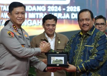 Kapolda Kalimantan Tengan Irjen Pol Iwan Kurniawan, melaksanakan rapat dengar pendapat (RDP) dengan Komisi III DPR - RI, bertempat di Gedung Graha Bhayangkara, Mapolda setempat, Kamis (10/4/25).