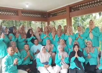 Acara yang digagas Anggota group Nguwek Purbalingga yang saat itu masuk tim relawan FD dalam ajang pilkada Bupati Purbalingga 2024 lalu berlangsung sederhana meskipun tanpa di hadiri Bupati dan Wakil Bupati terpilih H. Muhamad Hanif-Dimas Prasetyaning Hani, SH.