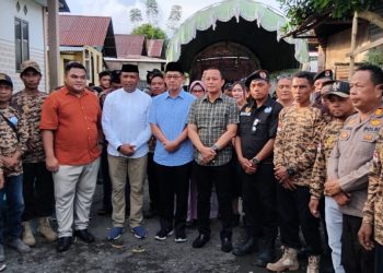 Acara turut di hadiri Walikota Bitung Hengky Honandar, SE, Kapolres Bitung AKBP Albert Zai, S.I.K., M.H, Dandim 1310-01 Bitung Letkol Czi.Hanif Tupen ST, MIP, Plt. Camat Girian Rosita Giasi, SE, Wakapolsek Matuari AKP Agustinus Koraag, Lurah Girian Indah Topsin Janis, S.Sos, Panglima Adat Brigade Nusa Utara Provinsi Sulut Richard Mamuntu, Panglima Adat Brigade Nusa Utara Kota Bitung Mario Mamuntu, S.AB, Ketua PHBI Kota Bitung Dr. Arianto Kadir, S. Kom. MS.i, Penasehat Adat Brigade Nusa Utara Kota Bitung Samat Damar, S. Sos dan Anggota Brigade Nusa Utara ±70 Orang.