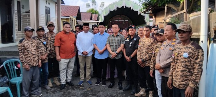 Acara turut di hadiri Walikota Bitung Hengky Honandar, SE, Kapolres Bitung AKBP Albert Zai, S.I.K., M.H, Dandim 1310-01 Bitung Letkol Czi.Hanif Tupen ST, MIP, Plt. Camat Girian Rosita Giasi, SE, Wakapolsek Matuari AKP Agustinus Koraag, Lurah Girian Indah Topsin Janis, S.Sos, Panglima Adat Brigade Nusa Utara Provinsi Sulut Richard Mamuntu, Panglima Adat Brigade Nusa Utara Kota Bitung Mario Mamuntu, S.AB, Ketua PHBI Kota Bitung Dr. Arianto Kadir, S. Kom. MS.i, Penasehat Adat Brigade Nusa Utara Kota Bitung Samat Damar, S. Sos dan Anggota Brigade Nusa Utara ±70 Orang.