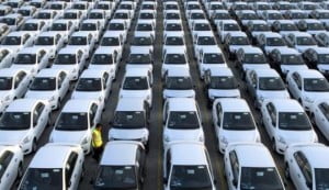 Bagaimana Penjualan Mobil Jelang Lebaran? Ini Penjelasan Adira Finance