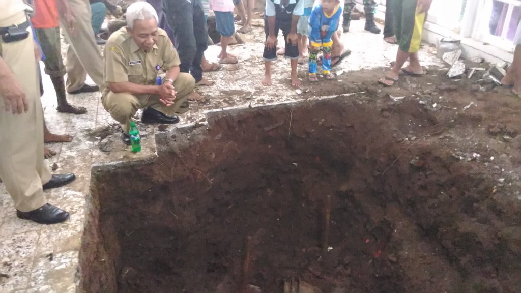 Masyarakat Batang Temukan Wajan Raksasa Berdiameter 3 Meter