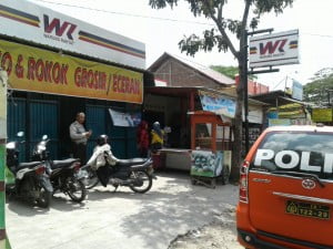 Warung Rakyat Dibobol, Rokok Senilai Ratusan Juta Raib