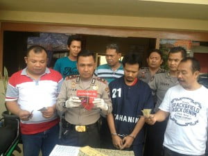 Pencatat Meter PDAM Aniaya dan Rampas Dompet Pelanggan