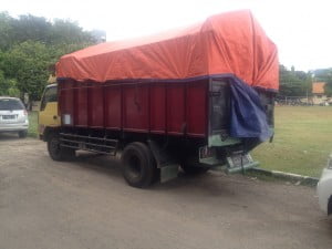 Empat Kawanan Begundal Curi Puluhan Karung Raskin