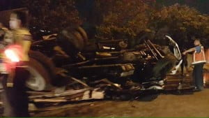 Breaking News : Tabrakan Karambol Di Turunan Tol Tembalang, 2 Orang meninggal dunia
