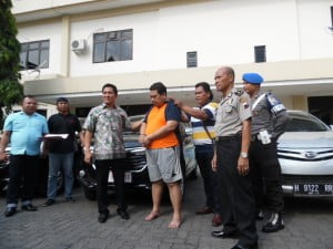 Otak Dibalik Penggelapan Mobil oleh Ketua LCKI, PNS BKD Rembang?