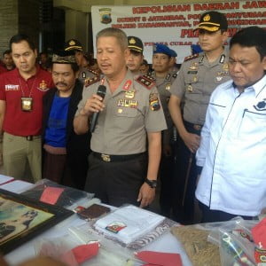Polisi Lacak Penyimpanan Uang Hasil Penipuan Mbah Gondrong