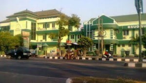 Jauh-jauh dari Arab Saudi, Amal Ali Ingin ke Pengobatan Alternatif di Demak