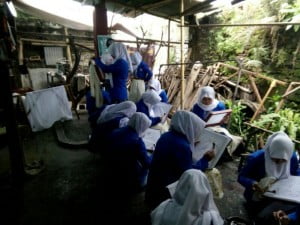 Agar Murid Tidak Bosan,SMKN 1 Sayung Outing Class di Surakarta