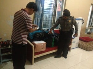 Warga Surtikanti Terima Paket Mencurigakan