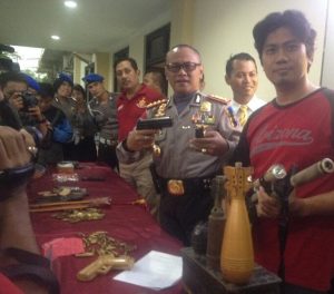 Amunisi Sitaan di Bandara Ahmad Yani Milik Kolektor Barang Antik