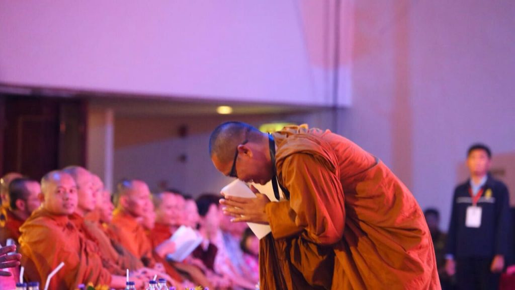 Umat Buddha Serukan Perdamaian