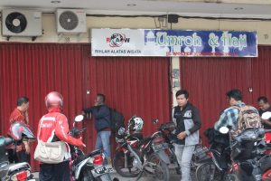 Ratusan Calon Jemaah Umroh Diduga tertipu Biro Travel Abal abal