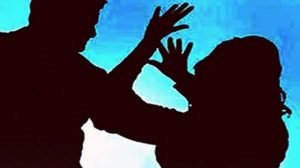 Cakar Penagih Hutang, Seorang Wanita Dipolisikan