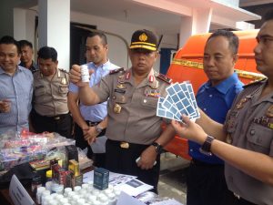 Ribuan butir Obat Kuat Dan Alat Bantu Sex Palsu Disita Dari Demak