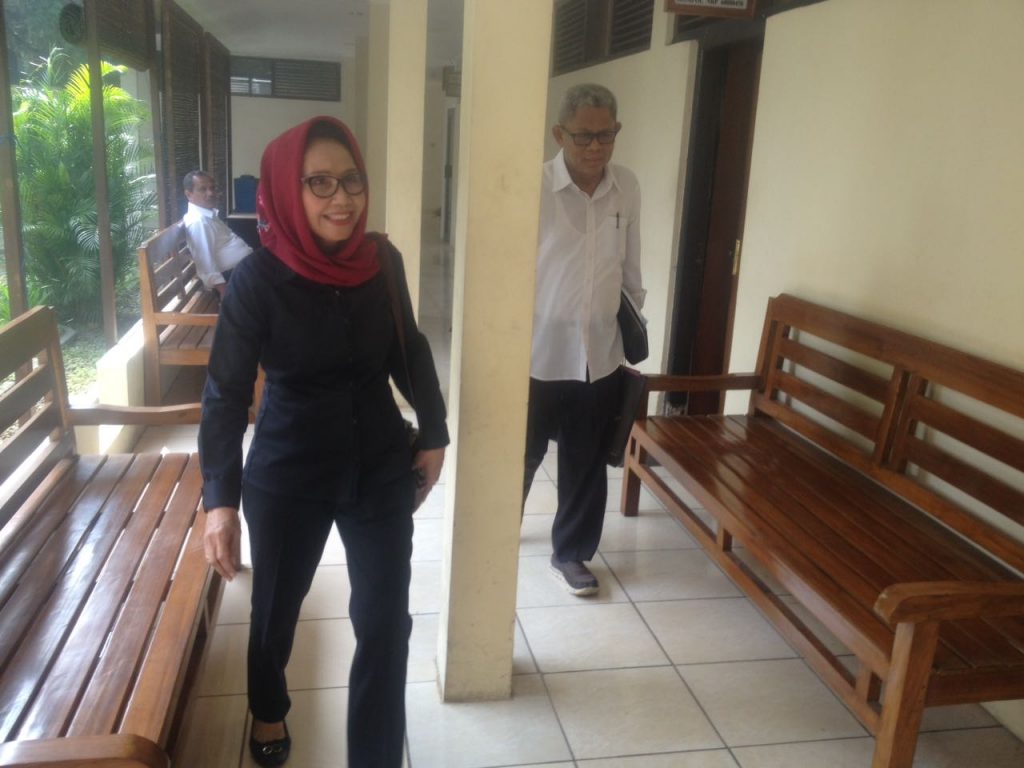 Usai Diperiksa Subdit Tipikor Polda Jateng Wakil Bupati Pekalongan Bungkam Pada Wartawan