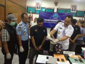 Bandar Sabu Pekalongan Ditangkap Saat Ambil Barang Di Bawah Pohon