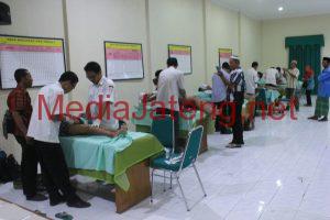 65 Peserta Ramaikan Khitan Massal