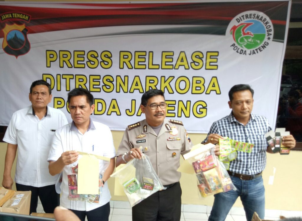 Peredaran Obat dan Jamu Tanpa Ijin Edar Dibongkar Oleh DitresNarkoba Polda Jateng