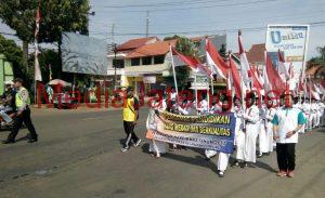 Polsek Limpung Amankan Arak-arakan Dalam Rangka Hardiknas