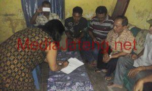 Polsek Butuh Dan Warga Gerebek Warung Remang Untuk Mesum