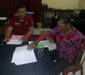 Mencuri Sepeda, Pria Paruh Baya Ditangkap Warga Dan Diserahkan Ke Polisi