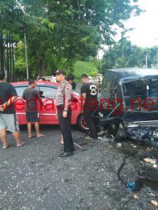 Diduga Mengantuk, Agya Hantam Dua Mobil