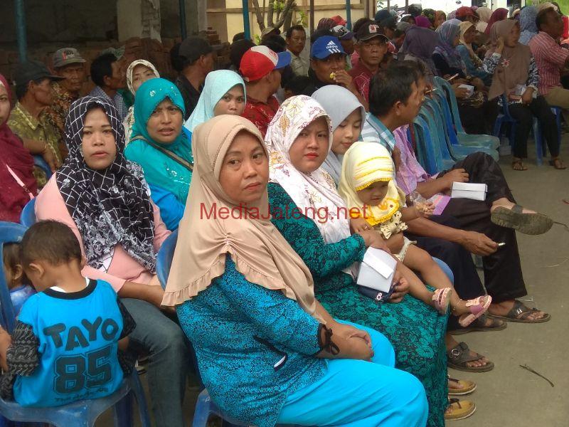 Hadiri Majelis Desa, ibu-ibu Tegal mengeluhkan hal ini