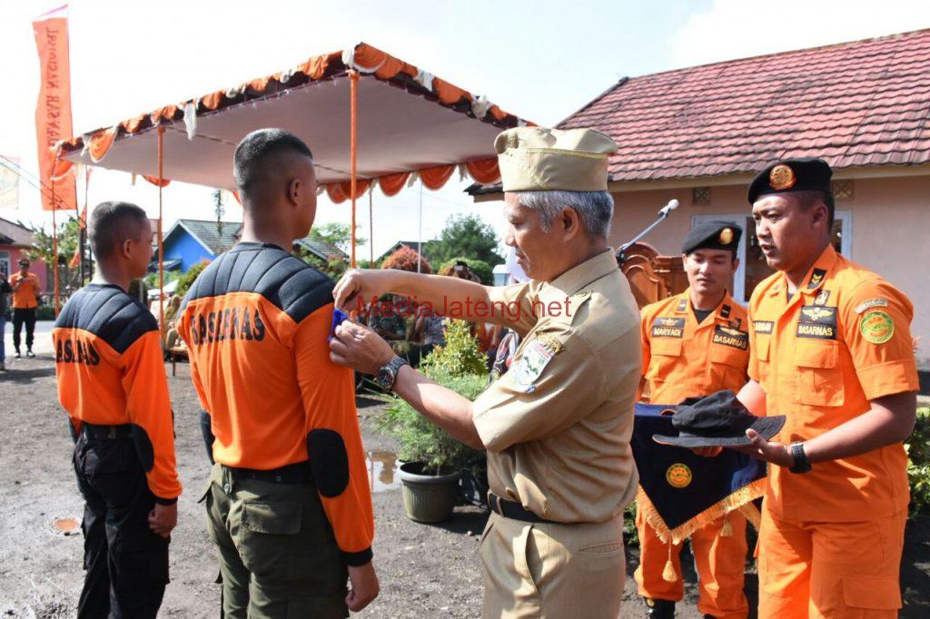 Pencari Dilatih Mencari Korban