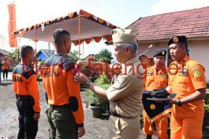 Pencari Dilatih Mencari Korban