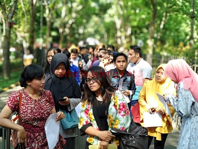 Perang Dandanan dan Suara di Kontes Dangdut