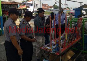 Polres Demak Bakal Angkut Pedagang yang Jual Petasan