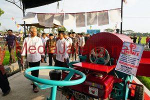 Ganjar Siap Jadi Marketing Alat Pertanian Karya Supardi