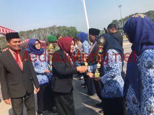 Hardiknas, 16 Tenaga Pendidikan Tersenyum